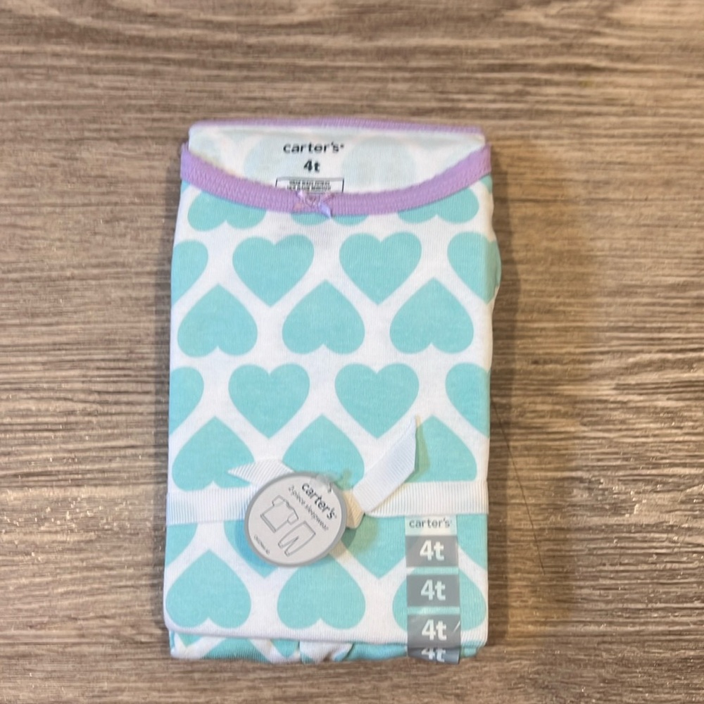 Carters Brand new w/tag pj’s size 4